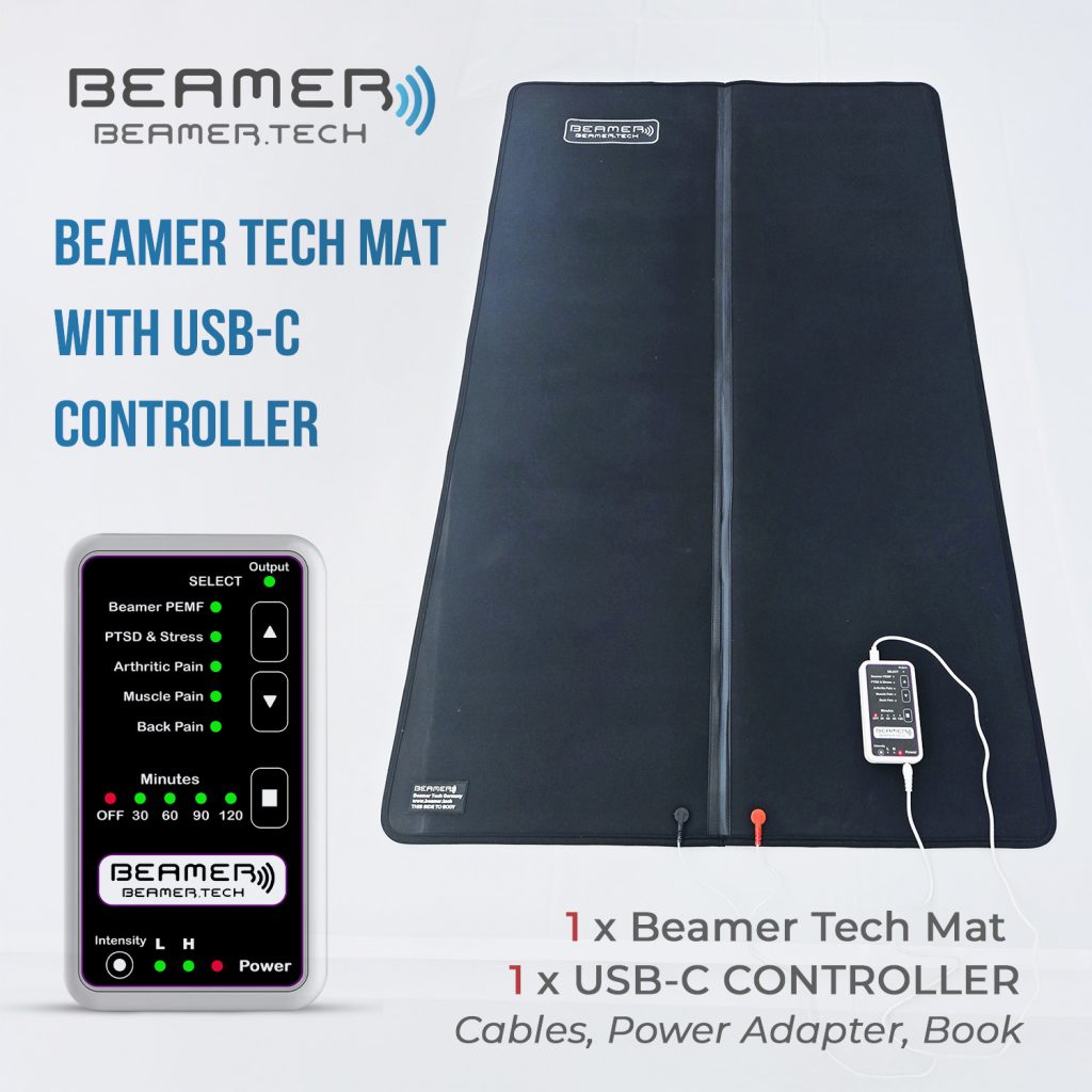 Beamer-Tech mat with USB-C controller and included accessories